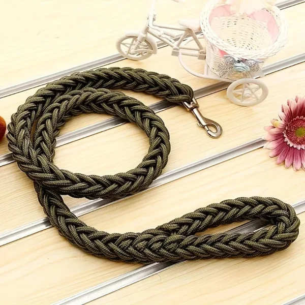 Dog leash for effective training and comfortable walking, strong and durable braid, suitable for large dogs, dog training leash 6
