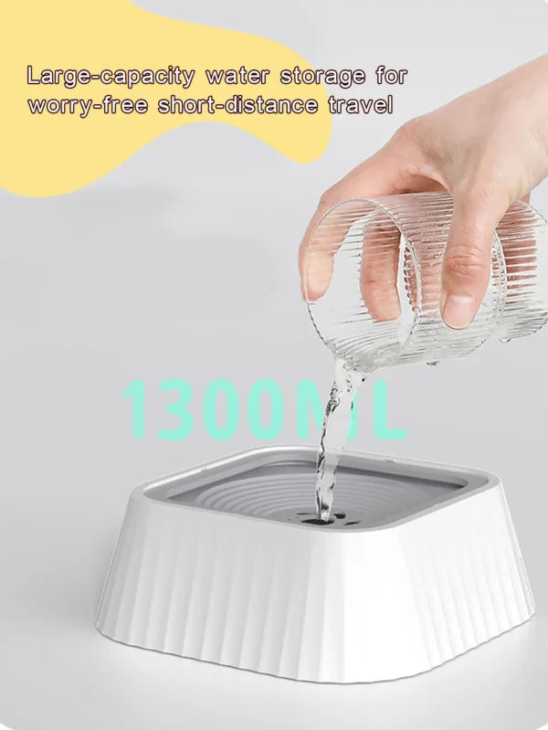 Pet Water Fountain with Floating Plates 4