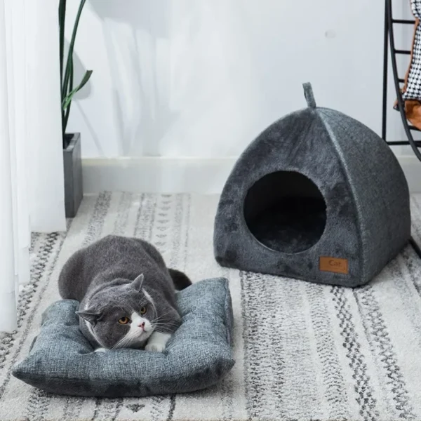 Triangle Cat Nest 2